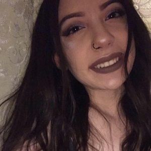 Meet your Posher, Halie